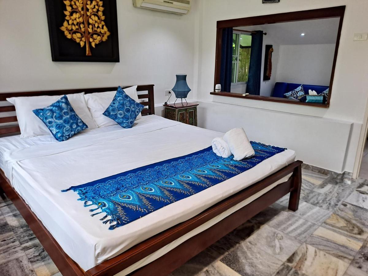 The Beach Boutique Resort Ban Pak Nam Pran Exteriör bild