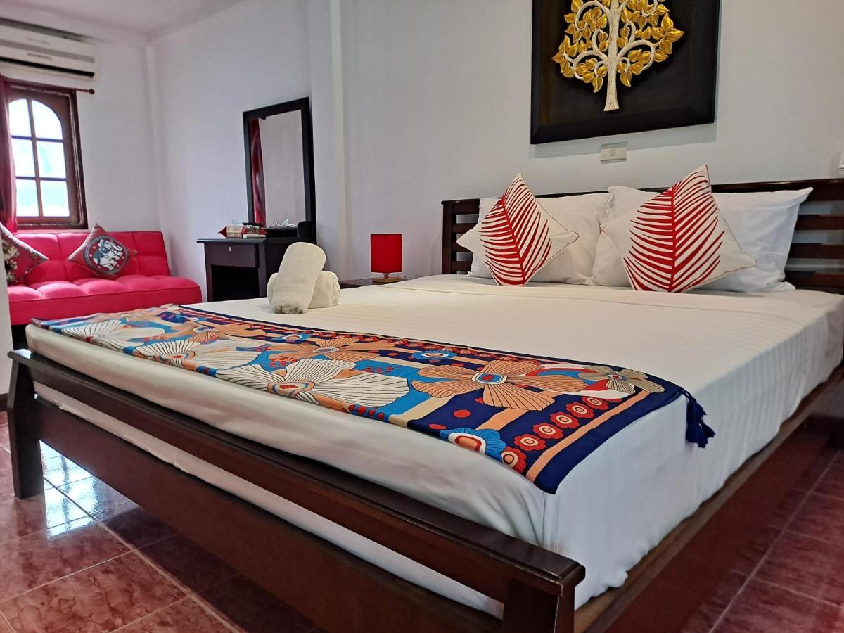 The Beach Boutique Resort Ban Pak Nam Pran Exteriör bild