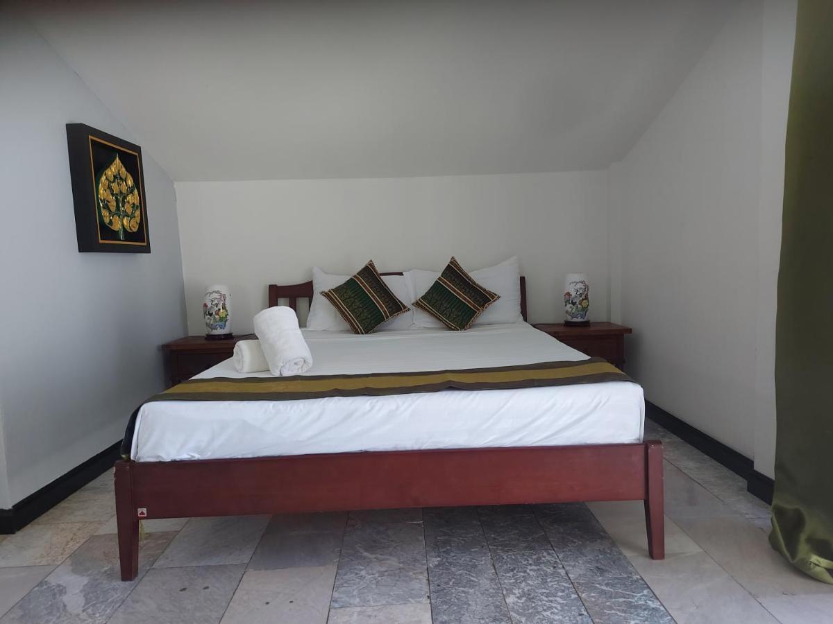 The Beach Boutique Resort Ban Pak Nam Pran Exteriör bild