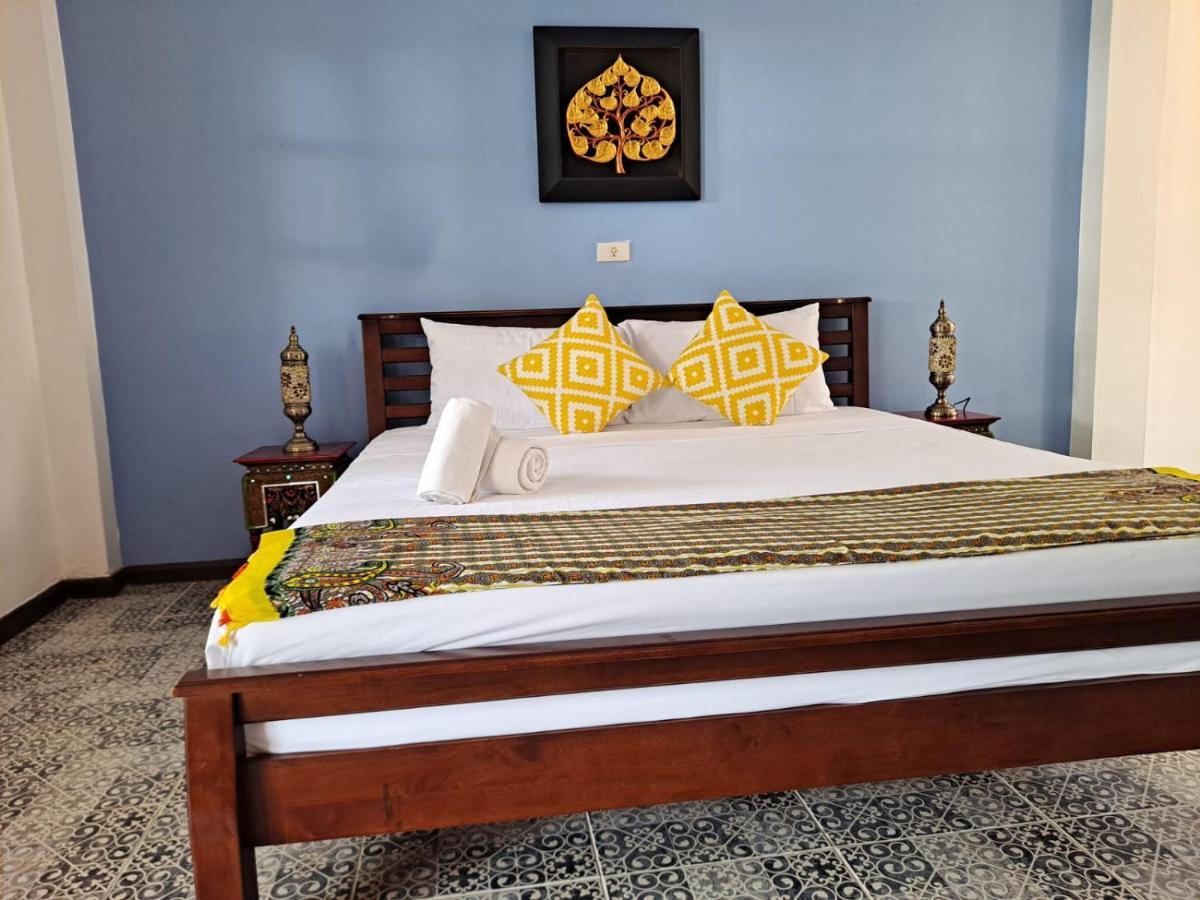 The Beach Boutique Resort Ban Pak Nam Pran Exteriör bild